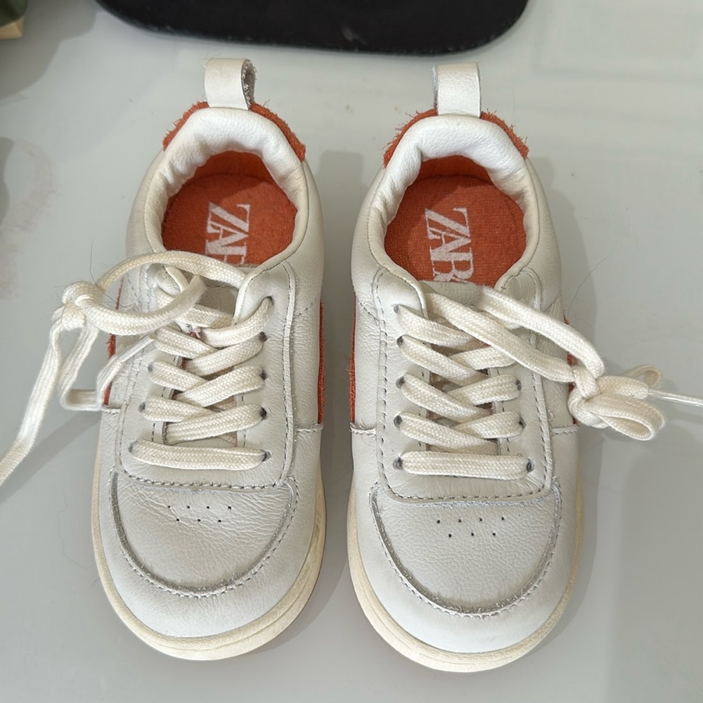 Toddler retro size ZARA shoes size 24